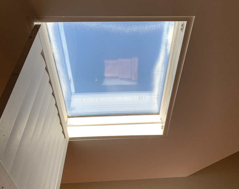 clean skylights